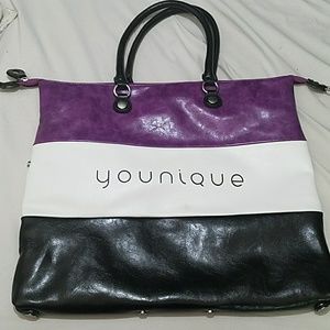Younique purse